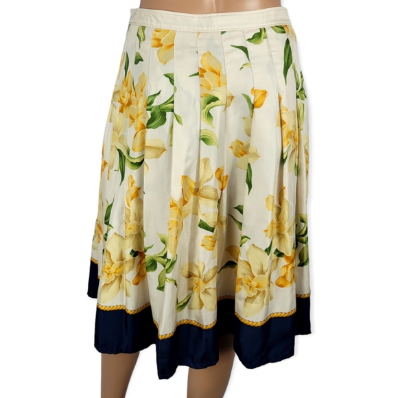 Tommy Bahama Silk Pleated Skirt sz 6 Yellow Flowers - Picture 5 of 6